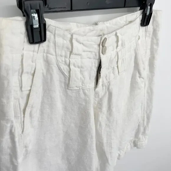 Johnny Was White Linen Y2K Lightweight Bermuda Shorts NEW Women Sz 6 / Small